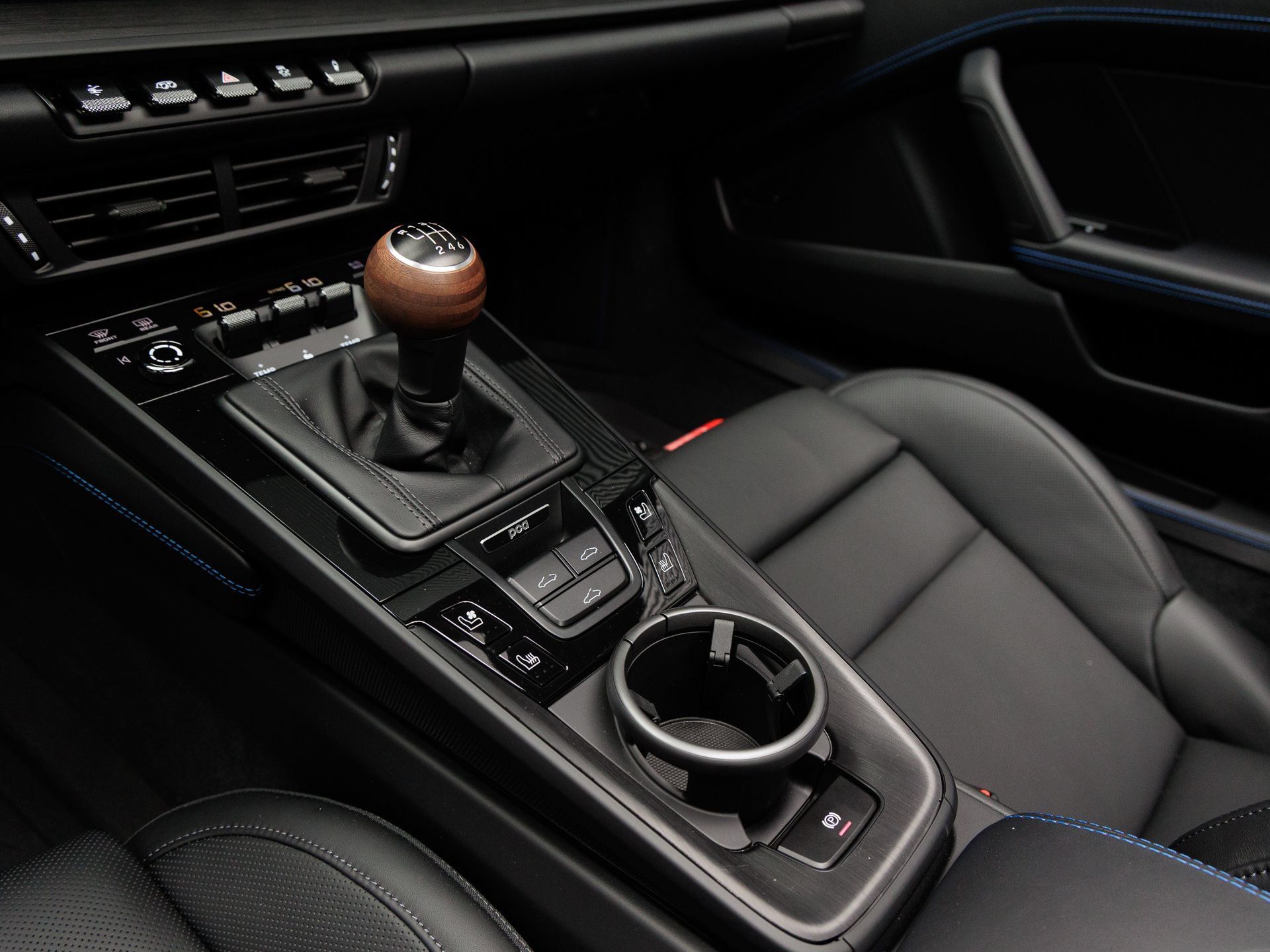 Certified 2026 Porsche 911 Carrera T RWD image 25