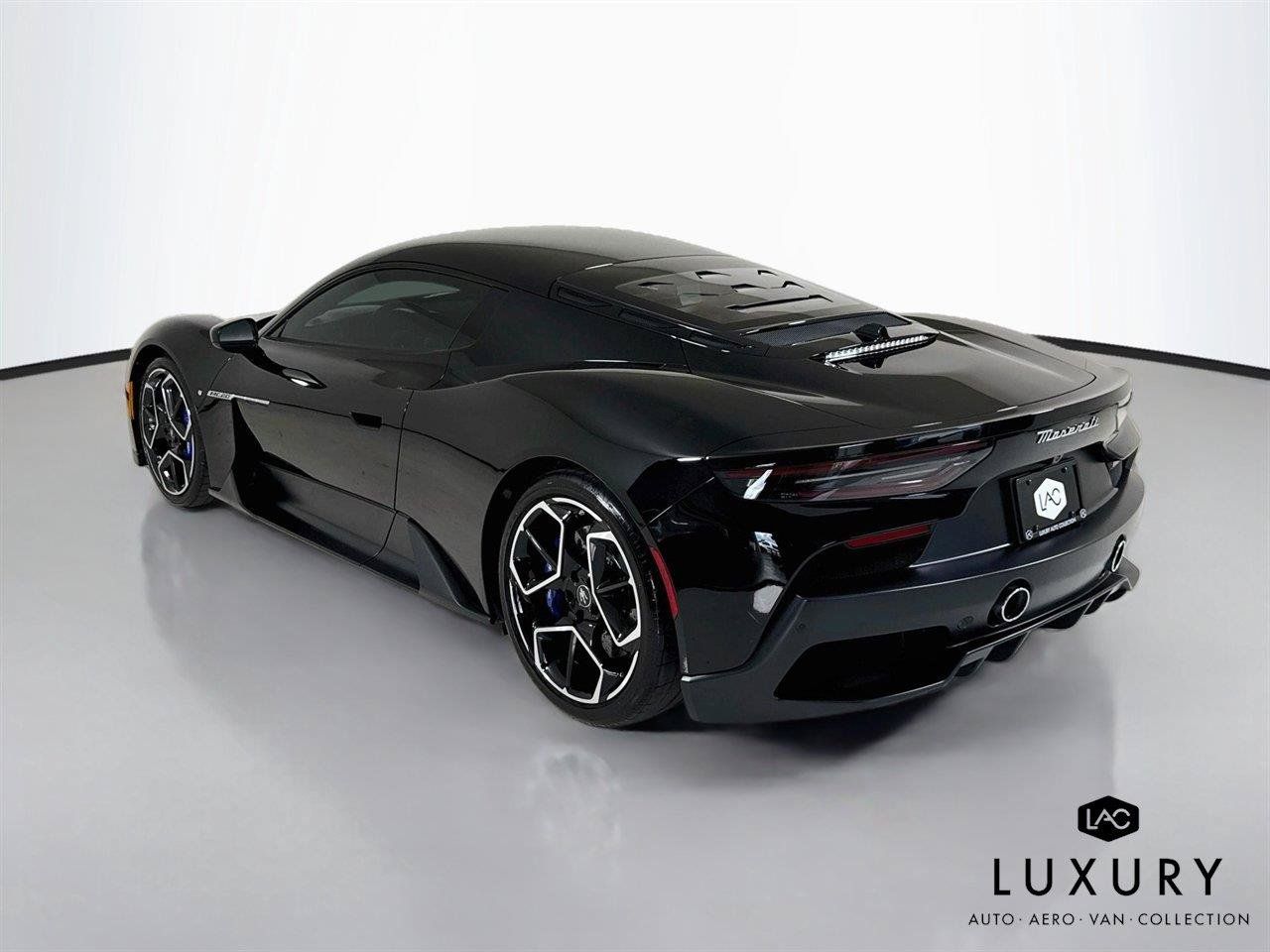 Used 2022 Maserati MC20 Coupe RWD image 8