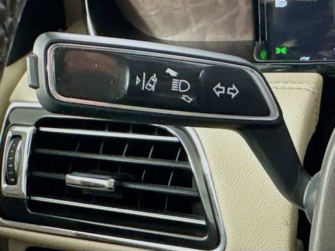 Used 2019 Lincoln Navigator L Reserve image 12