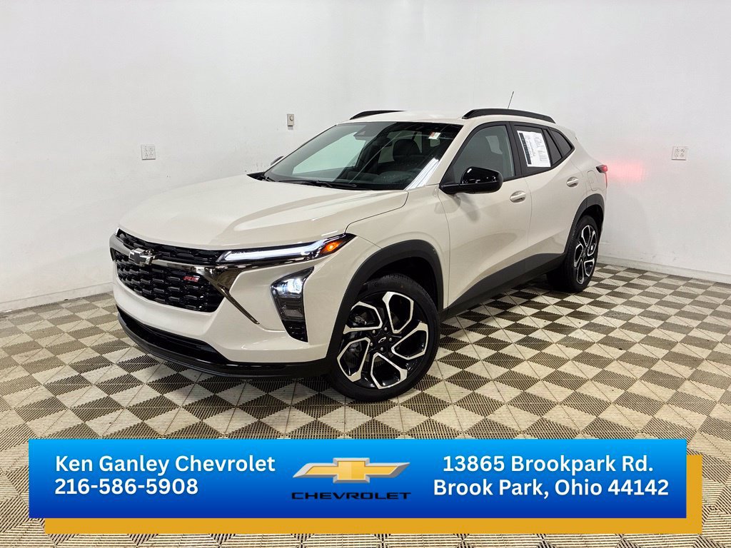 Certified 2026 Chevrolet Trax RS FWD image 1