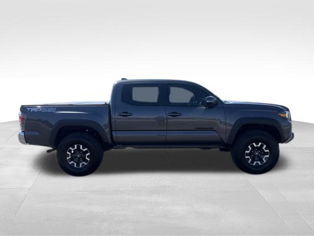 Used 2023 Toyota Tacoma TRD Off-Road AWD/4WD image 7