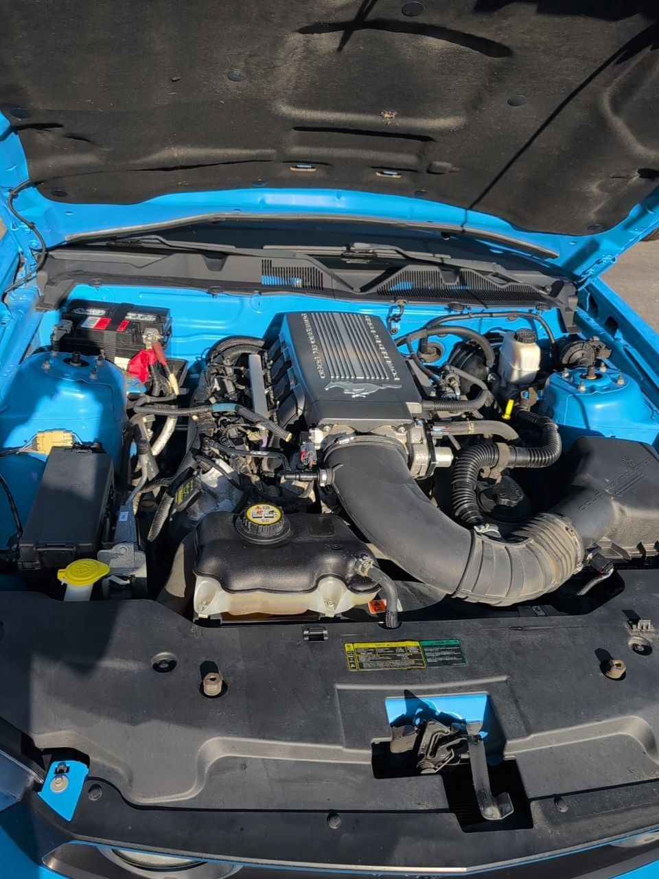 Used 2010 Ford Mustang GT Premium RWD image 9