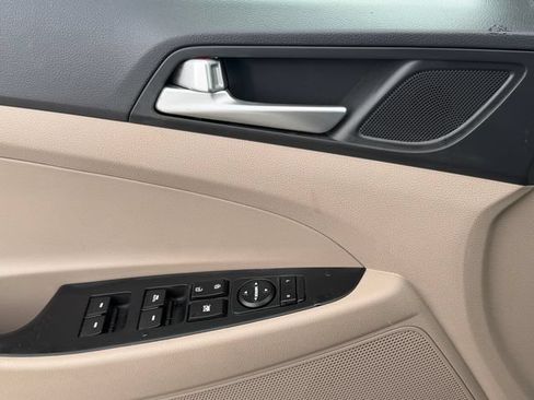 Used 2019 Hyundai Tucson SEL FWD image 26