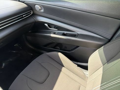 Used 2021 Hyundai Elantra SEL w/ Convenience Package FWD image 27