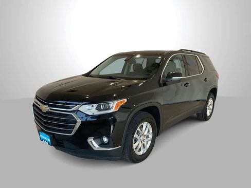 Used 2021 Chevrolet Traverse LT image 1