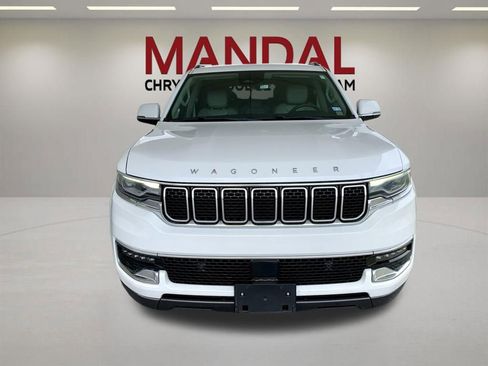 Used 2022 Jeep Wagoneer Series I AWD/4WD image 2