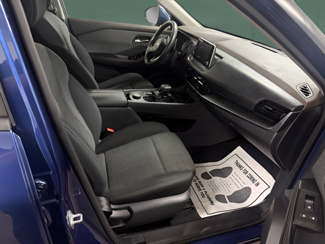 Used 2022 Nissan Rogue SV AWD/4WD image 14