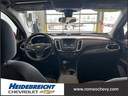 Used 2024 Chevrolet Equinox LT w/ LPO, Floor Liner Package FWD image 16