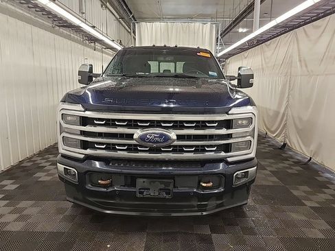 Used 2023 Ford F250 Platinum AWD/4WD image 3