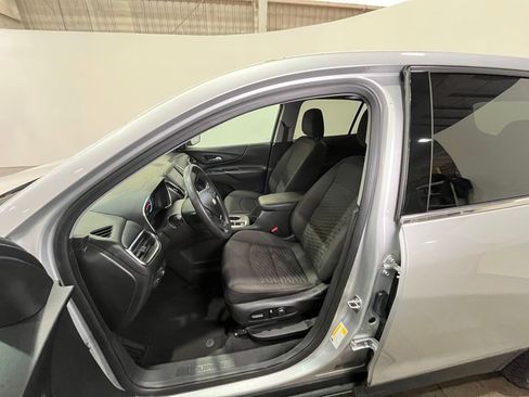 Used 2020 Chevrolet Equinox LT AWD/4WD image 17