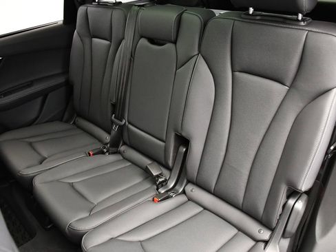 Used 2025 Audi Q7 3.0T Premium Plus w/ Premium Plus Package image 43