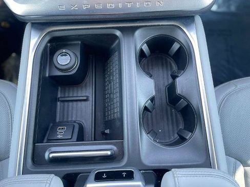 Certified 2025 Ford Expedition Max Platinum AWD/4WD image 15