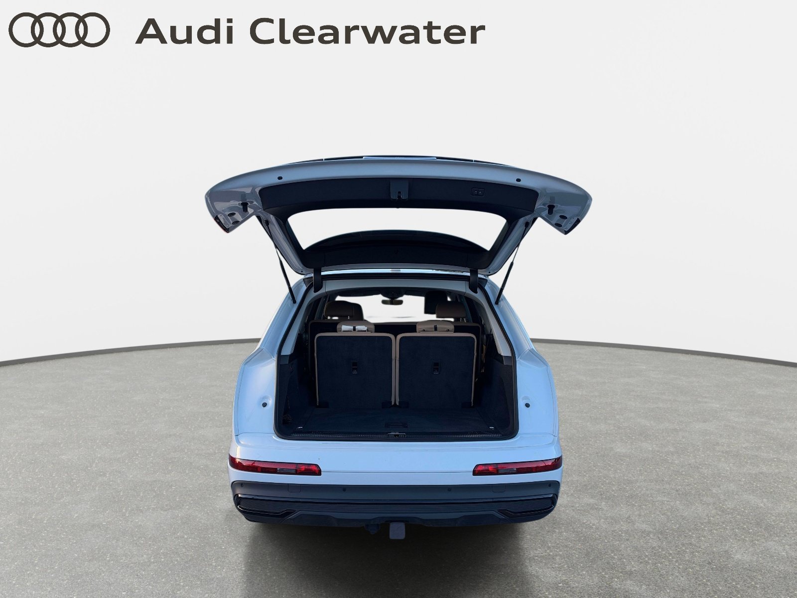 Used 2023 Audi Q7 2.0T Premium Plus w/ Premium Plus Package AWD/4WD image 7