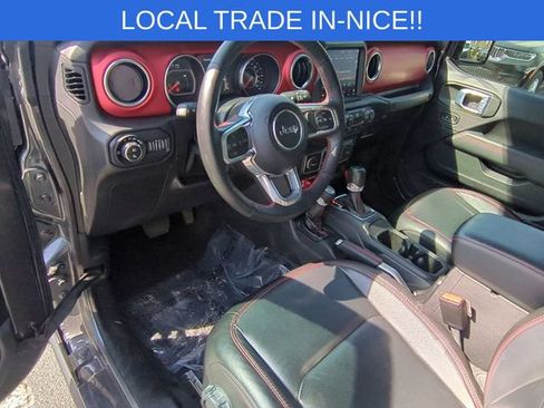 Used 2021 Jeep Gladiator Rubicon AWD/4WD image 12