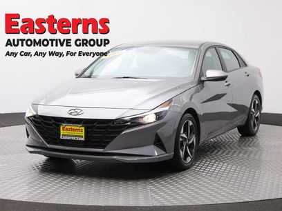 Used 2023 Hyundai Elantra SEL w/ Convenience Package