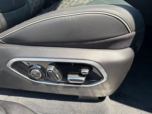 New 2026 Jeep Grand Cherokee Summit AWD/4WD image 30