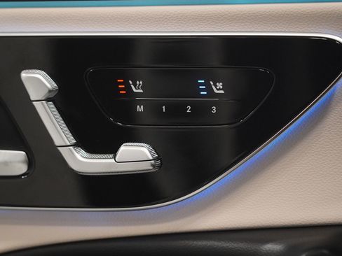 New 2026 Mercedes-Benz E 350 4MATIC Sedan image 30