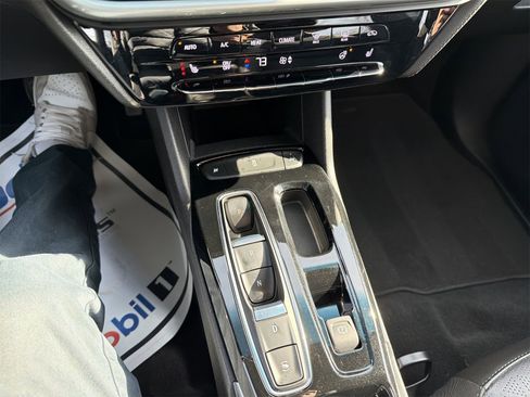 Used 2023 Chevrolet Bolt LT image 16