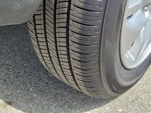 Certified 2026 Hyundai Venue SE FWD image 25