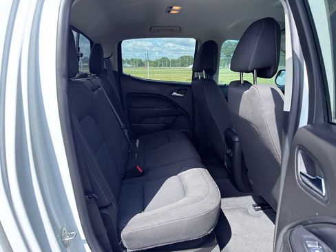 Used 2021 Chevrolet Colorado LT w/ Redline Special Edition AWD/4WD image 30