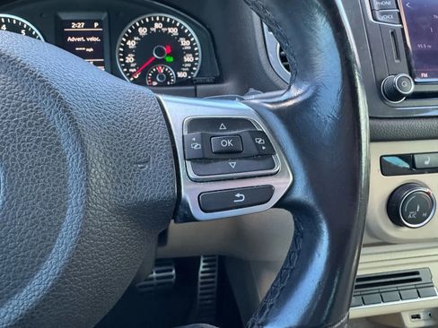 Used 2016 Volkswagen Tiguan R-Line image 14