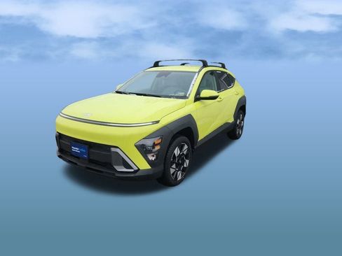 Used 2024 Hyundai Kona SEL image 3