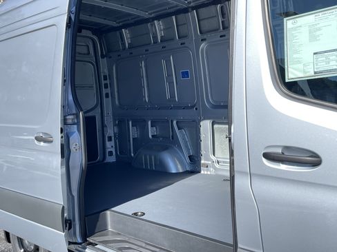 New 2026 Mercedes-Benz Sprinter 2500 image 7