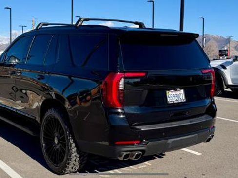 Used 2025 GMC Yukon Denali image 7