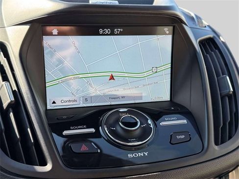 Used 2017 Ford Escape Titanium image 29