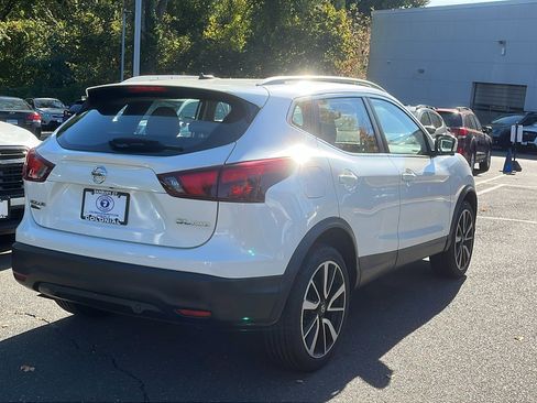 Used 2019 Nissan Rogue Sport SL w/ Premium Package image 7