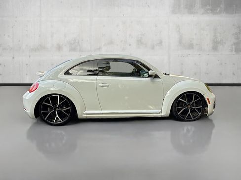 Used 2014 Volkswagen Beetle 1.8T image 8