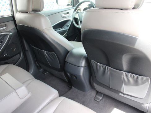 Used 2017 Hyundai Santa Fe Sport FWD image 18