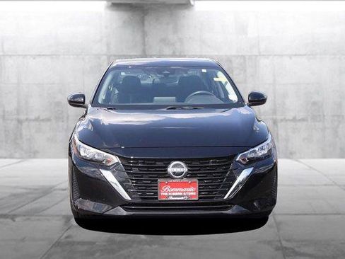 Used 2025 Nissan Sentra SV w/ All-Weather Package FWD image 4
