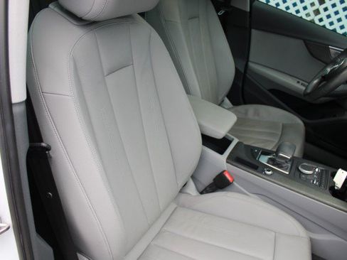Used 2019 Audi A4 2.0T Premium FWD image 11