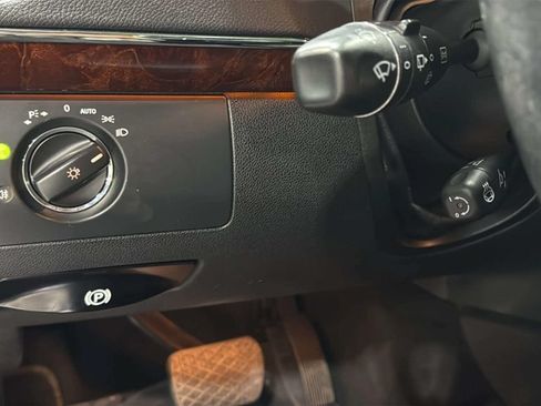 Used 2012 Mercedes-Benz GL 320 BlueTEC 4MATIC image 37