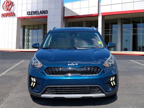 Used 2022 Kia Niro LXS FWD image 3