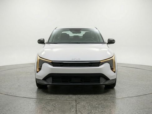 Used 2025 Kia K4 FWD image 2