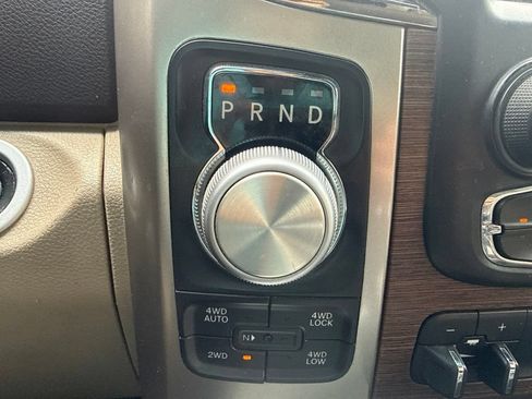 Used 2017 RAM 1500 Laramie w/ Convenience Group AWD/4WD image 25