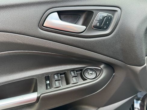Used 2015 Ford Escape Titanium AWD/4WD image 14