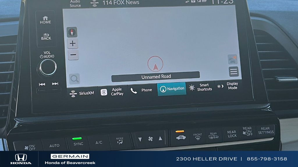 Used 2025 Honda Odyssey Touring image 3