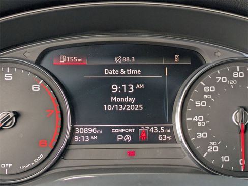 Used 2022 Audi Q5 2.0T Premium w/ Convenience Package image 12