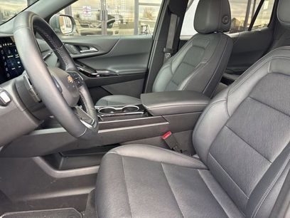 Used 2025 Chevrolet Equinox LT w/ Convenience Package II