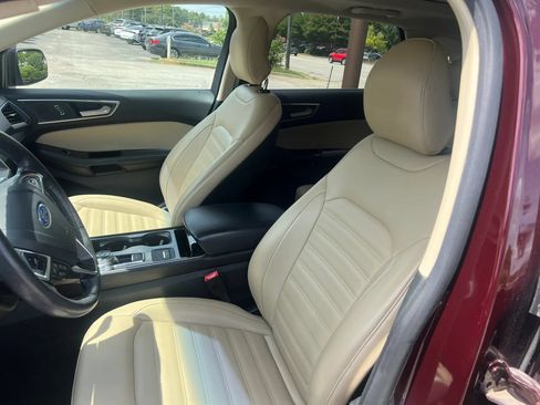 Used 2019 Ford Edge SEL w/ Equipment Group 201A FWD image 8