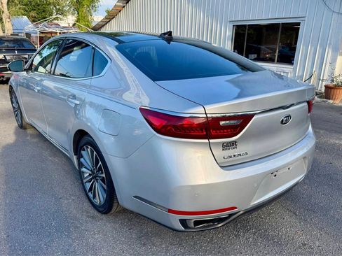 Used 2017 Kia Cadenza Technology FWD image 15