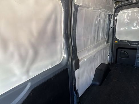 Used 2022 Ford Transit 250 Medium Roof image 13