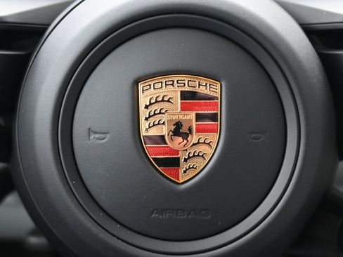 New 2026 Porsche Macan AWD/4WD image 21