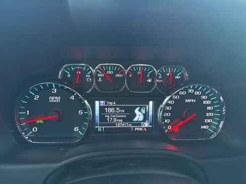 Used 2018 Chevrolet Tahoe LT image 36