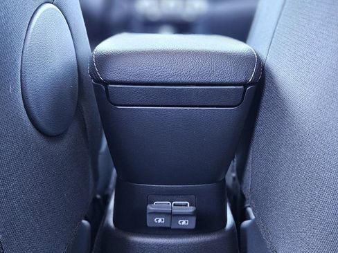 New 2025 Nissan Kicks Play S image 15