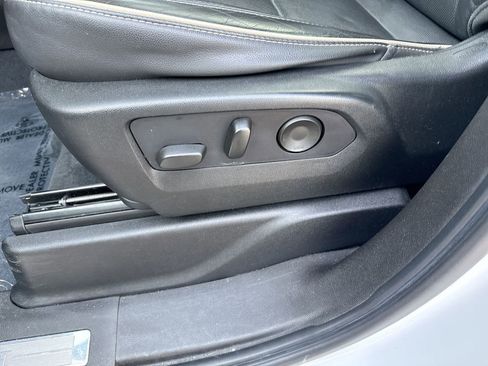 Used 2021 Chevrolet Tahoe Premier w/ Premium Package image 14