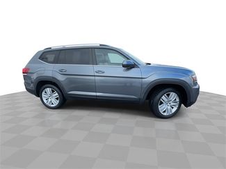 Used 2019 Volkswagen Atlas SE w/ Panoramic Sunroof Package video 2